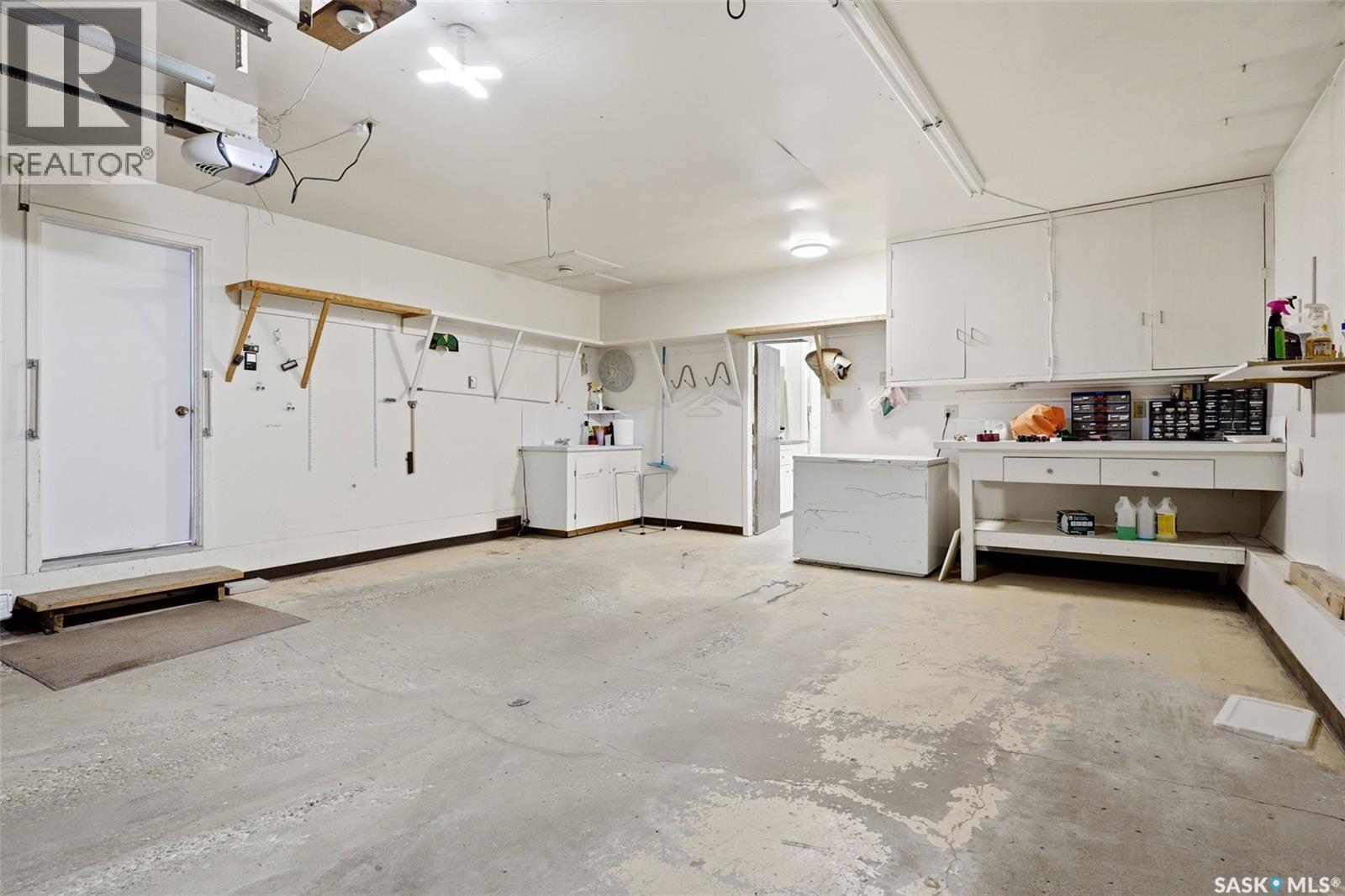 2807 Howell Drive E, Regina, SK