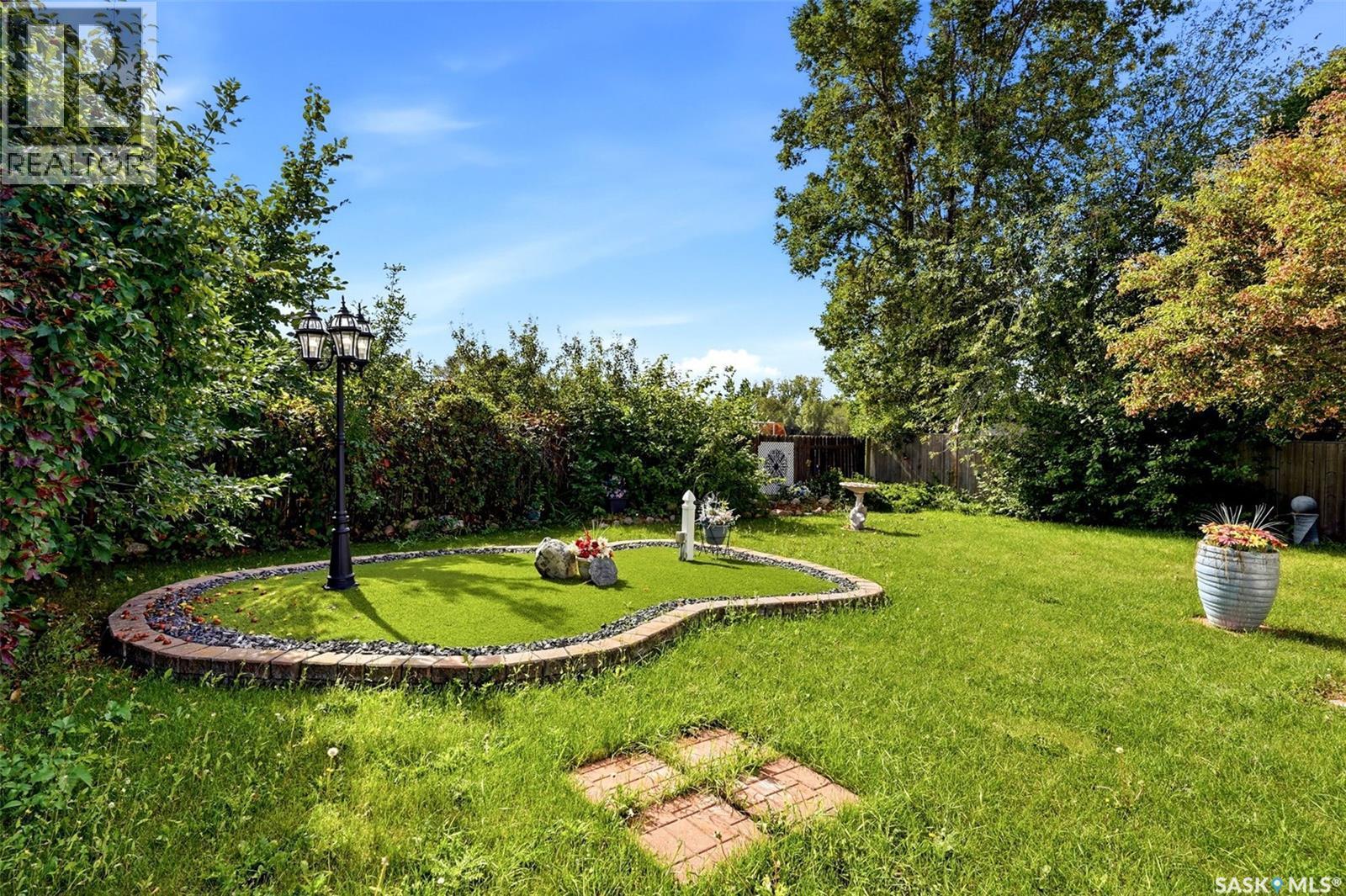 2807 Howell Drive E, Regina, SK