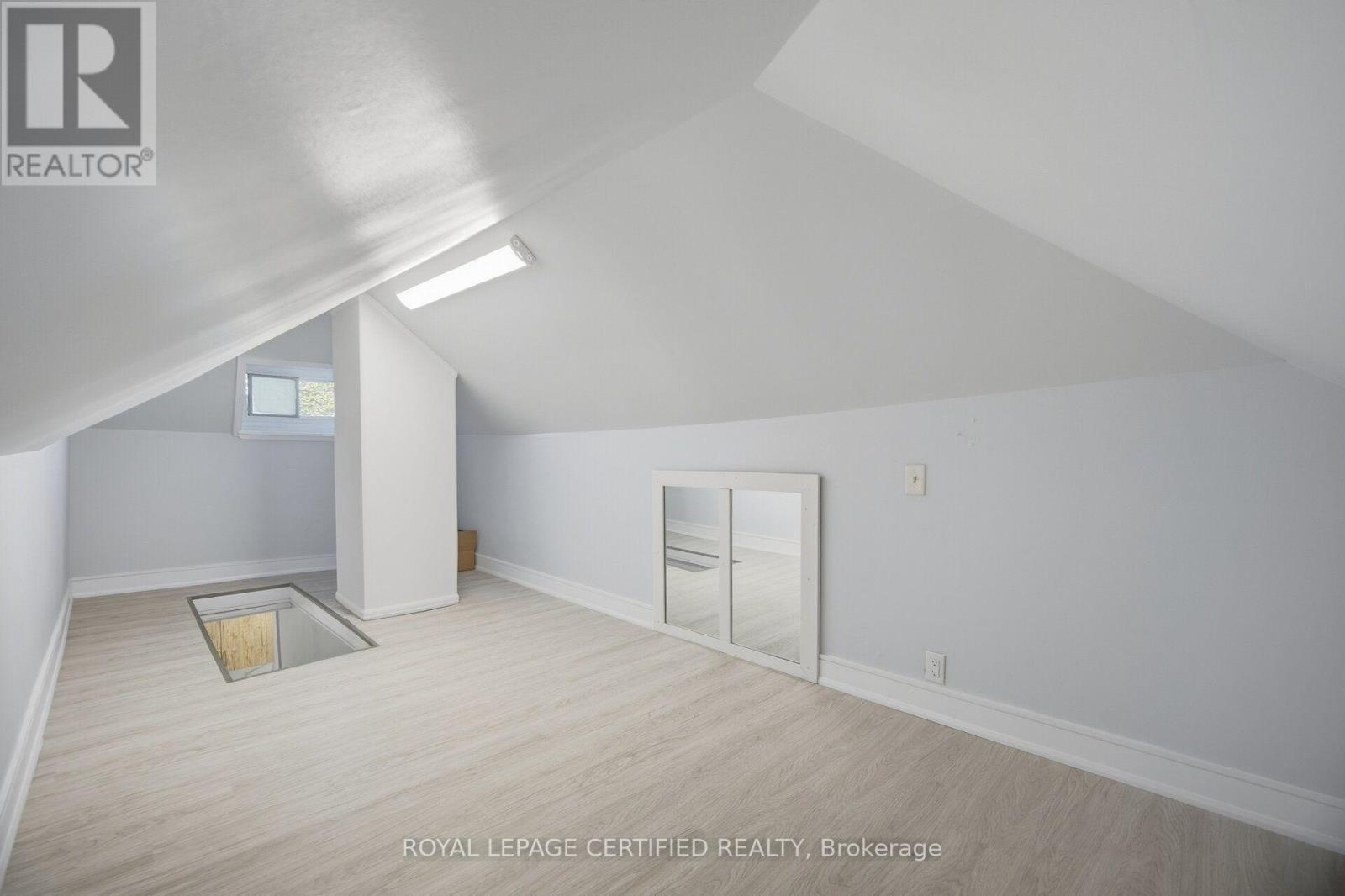 1019 Ogden Avenue, Mississauga, ON