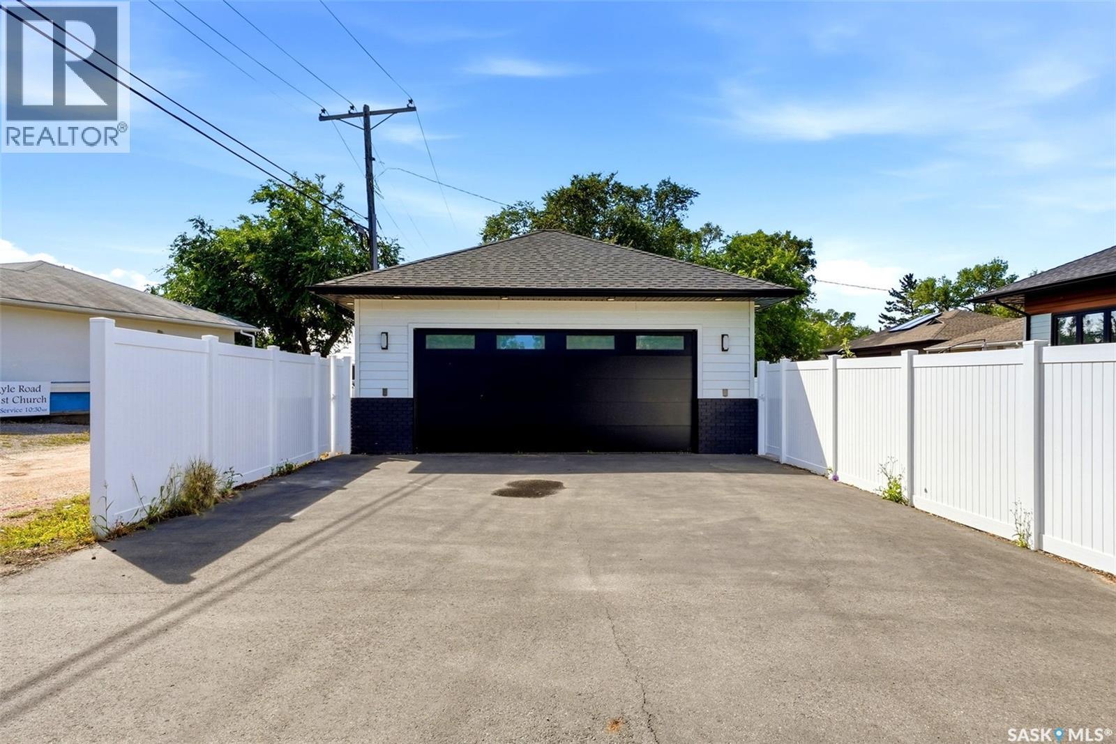 3105 Assiniboine Avenue, Regina, SK