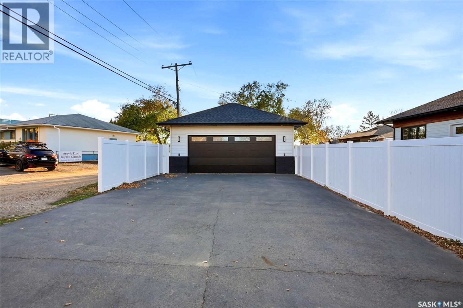 3105 Assiniboine Avenue, Regina, SK