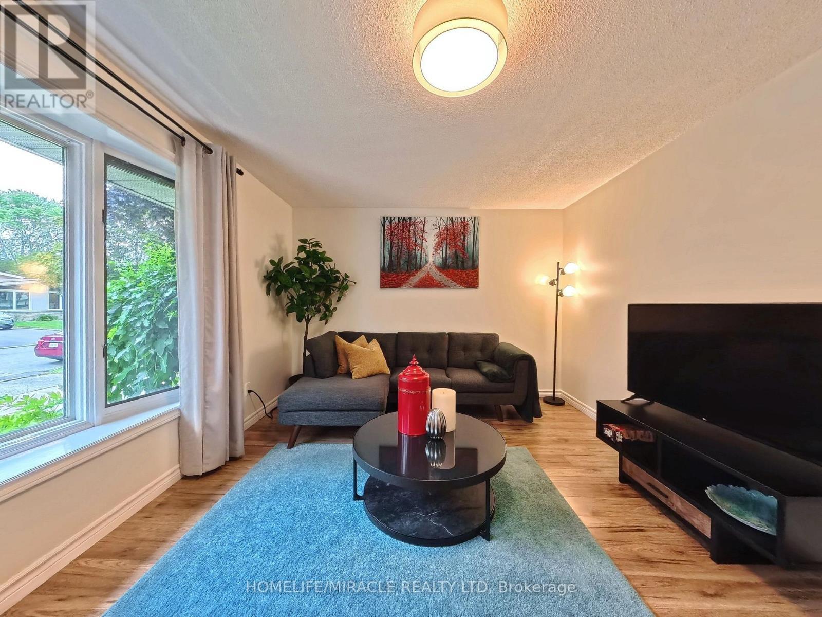 380 Grangewood Drive, Waterloo, ON