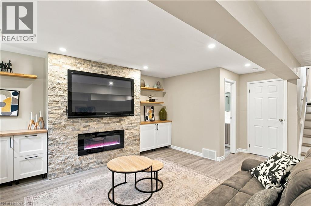 447 Drummerhill Crescent, Waterloo, ON