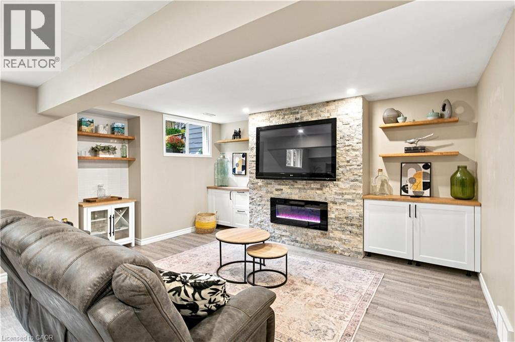 447 Drummerhill Crescent, Waterloo, ON