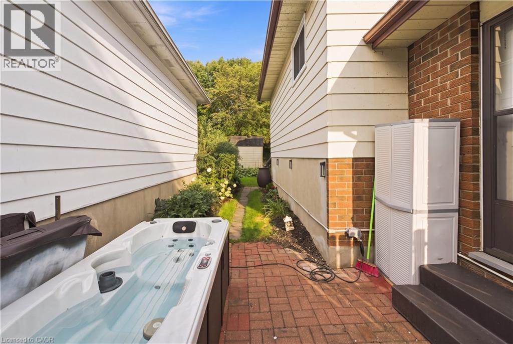 447 Drummerhill Crescent, Waterloo, ON