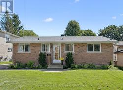 159 COUNTRY CLUB DRIVE Guelph (Victoria North), ON N1E 3K8