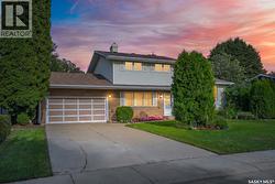 15 Harvard CRESCENT  Saskatoon, SK S7H 3R2
