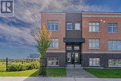 1466 HEMLOCK ROAD Ottawa, ON K1K 4Z8