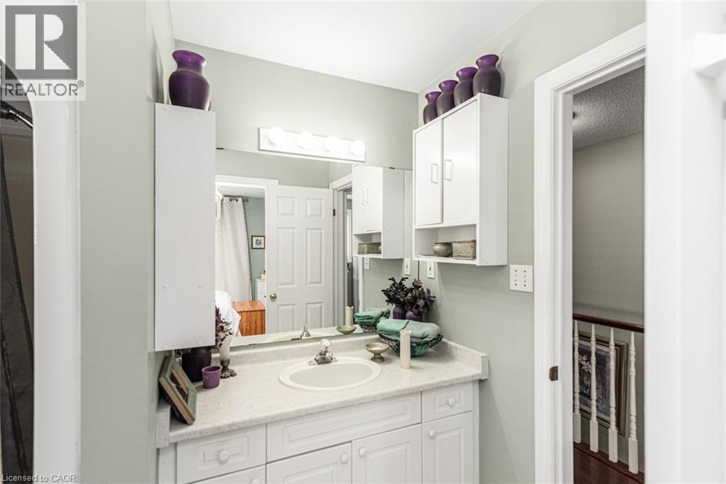 10 Richview Drive, Hamilton, ON