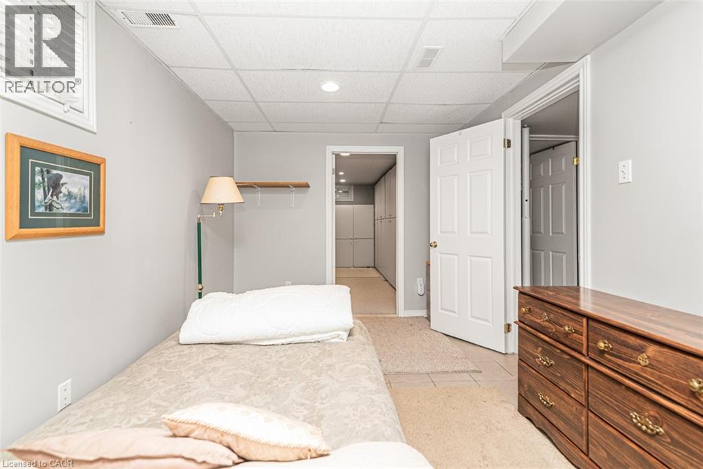 10 Richview Drive, Hamilton, ON