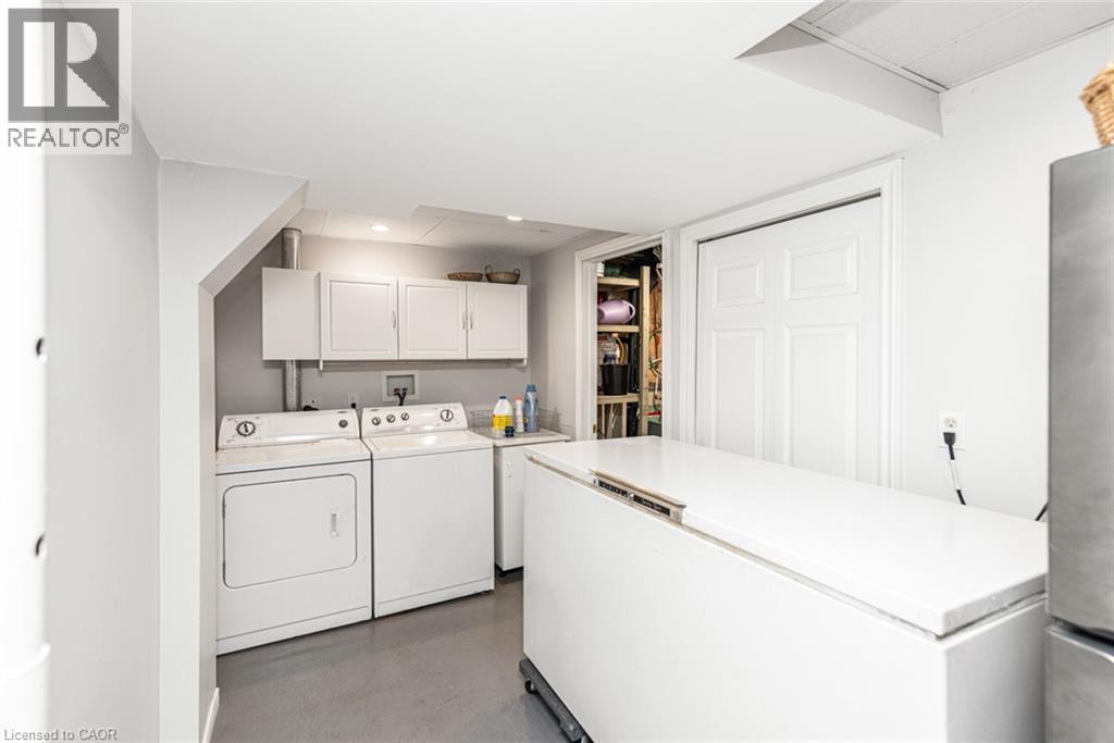 10 Richview Drive, Hamilton, ON