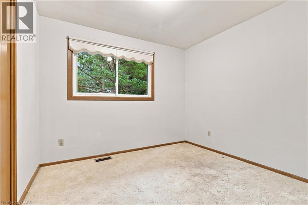 395 Mossom Place, Waterloo, ON
