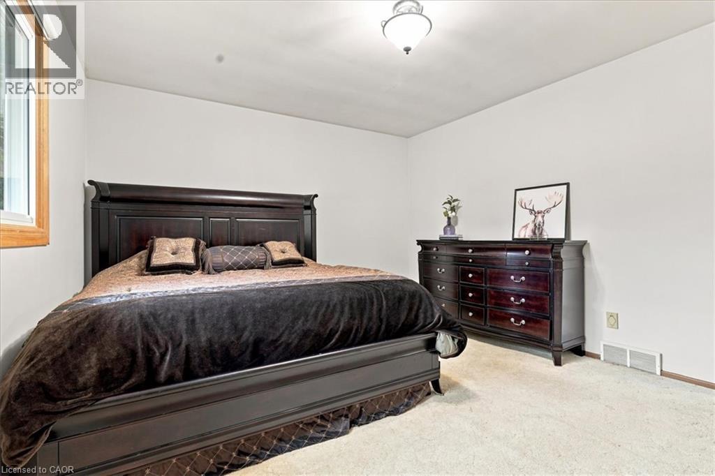 395 Mossom Place, Waterloo, ON
