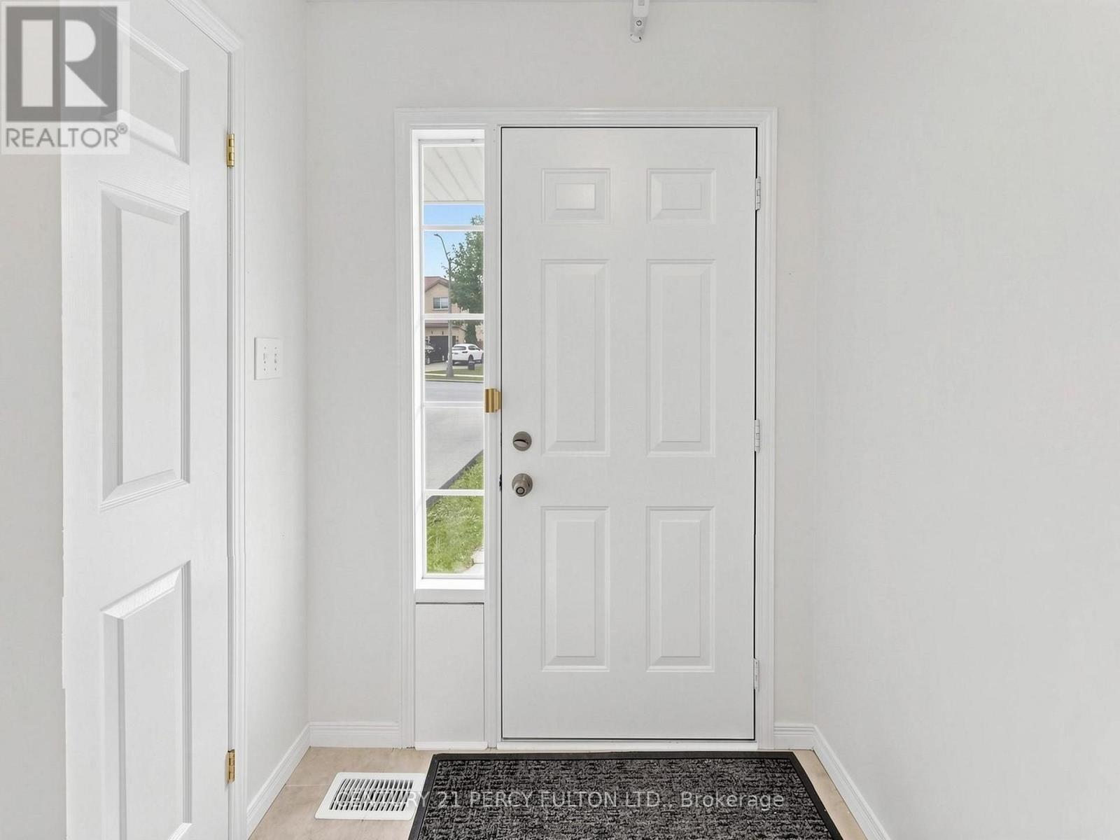 229 Dicenzo Drive, Hamilton, ON