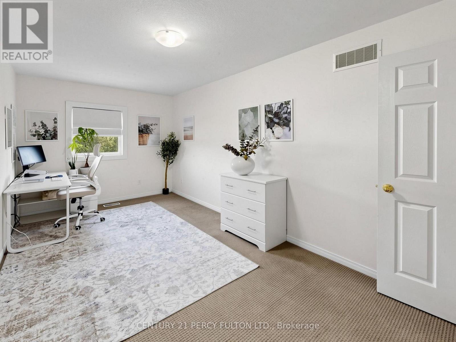 229 Dicenzo Drive, Hamilton, ON