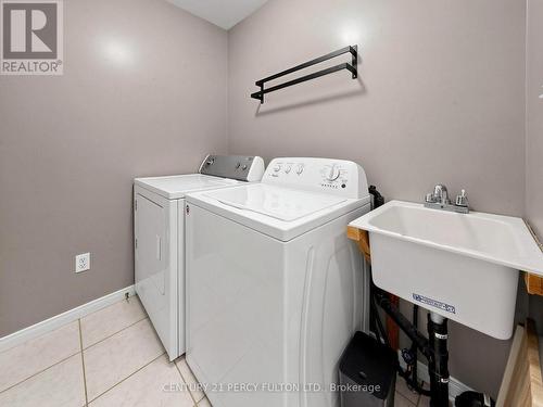 229 Dicenzo Drive, Hamilton, ON 