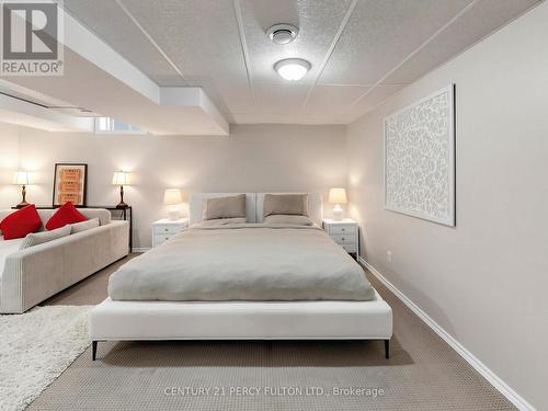 229 Dicenzo Drive, Hamilton, ON 