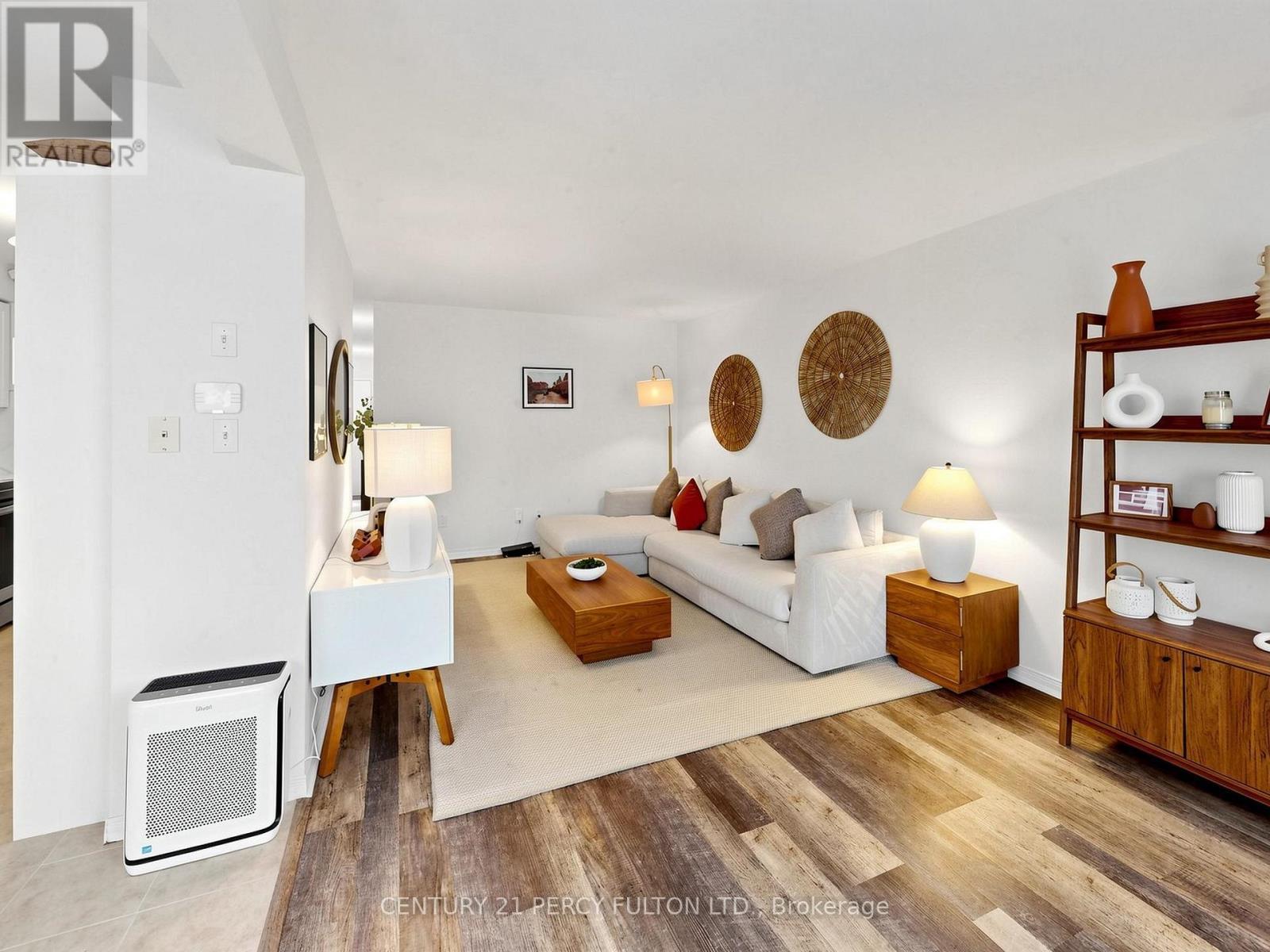 229 Dicenzo Drive, Hamilton, ON