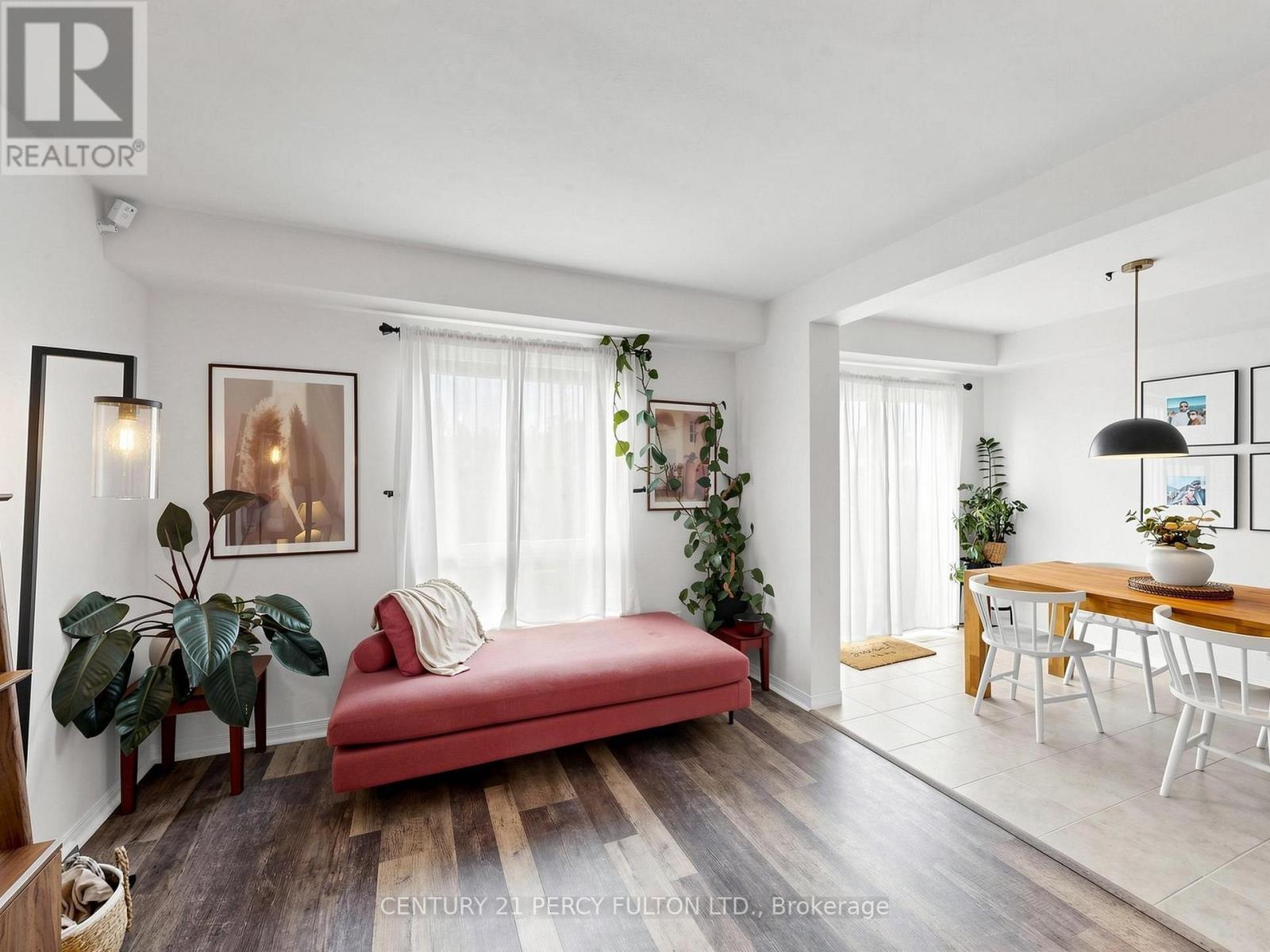 229 Dicenzo Drive, Hamilton, ON