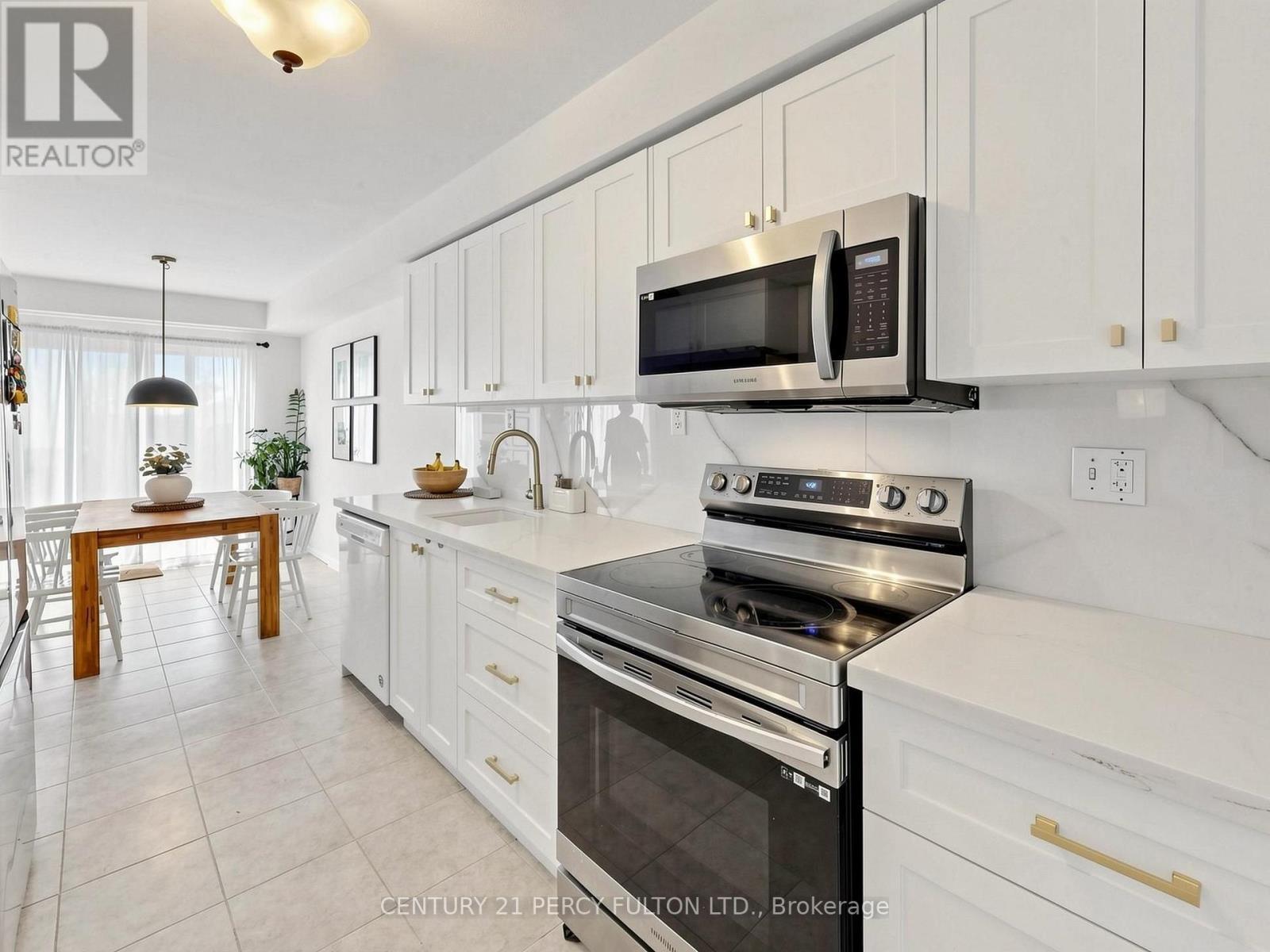 229 Dicenzo Drive, Hamilton, ON