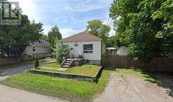 26 BUSH DRIVE Toronto, ON M1C 1G6