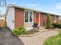 1497 BLACKHEATH STREET Ottawa, ON K1E 1K6