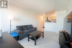 915 - 8 LEE CENTRE DRIVE Toronto, ON M1H 3H8