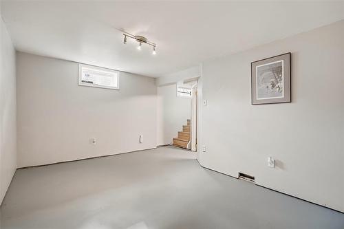 292 Royal Avenue, Winnipeg, MB 