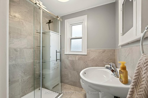 38 East 17Th Street, Hamilton, ON 