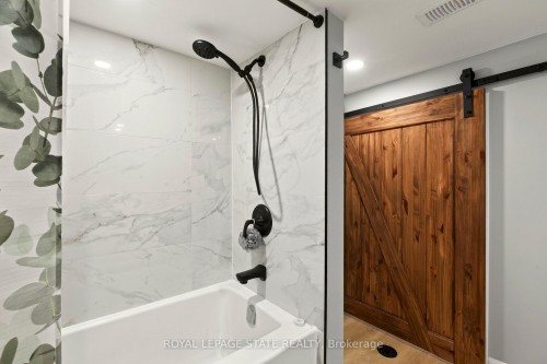 38 East 17Th Street, Hamilton, ON 