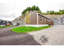 100 Glen View DR Saint John, NB E2H 2R4