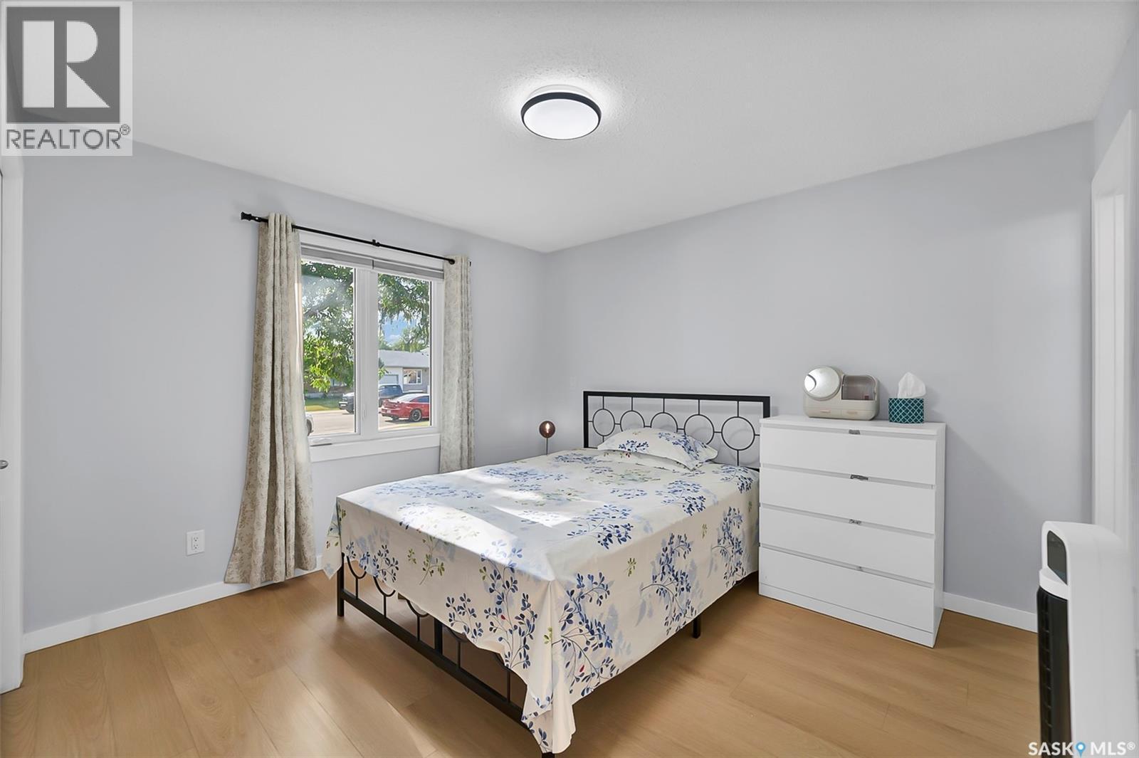 19 Barr Place, Saskatoon, SK - Indoor Photo Showing Bedroom