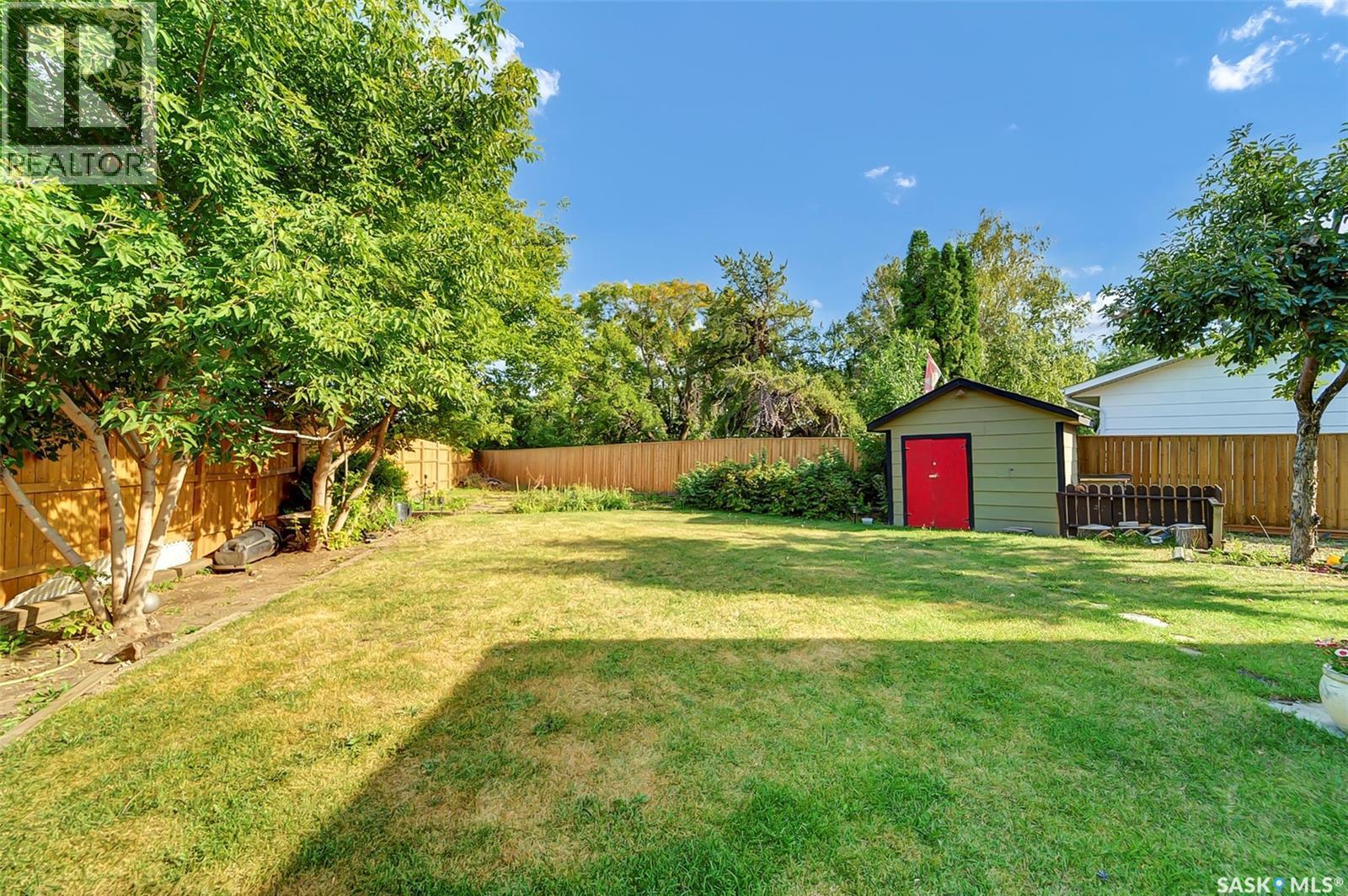 19 Barr Place, Saskatoon, SK - Outdoor