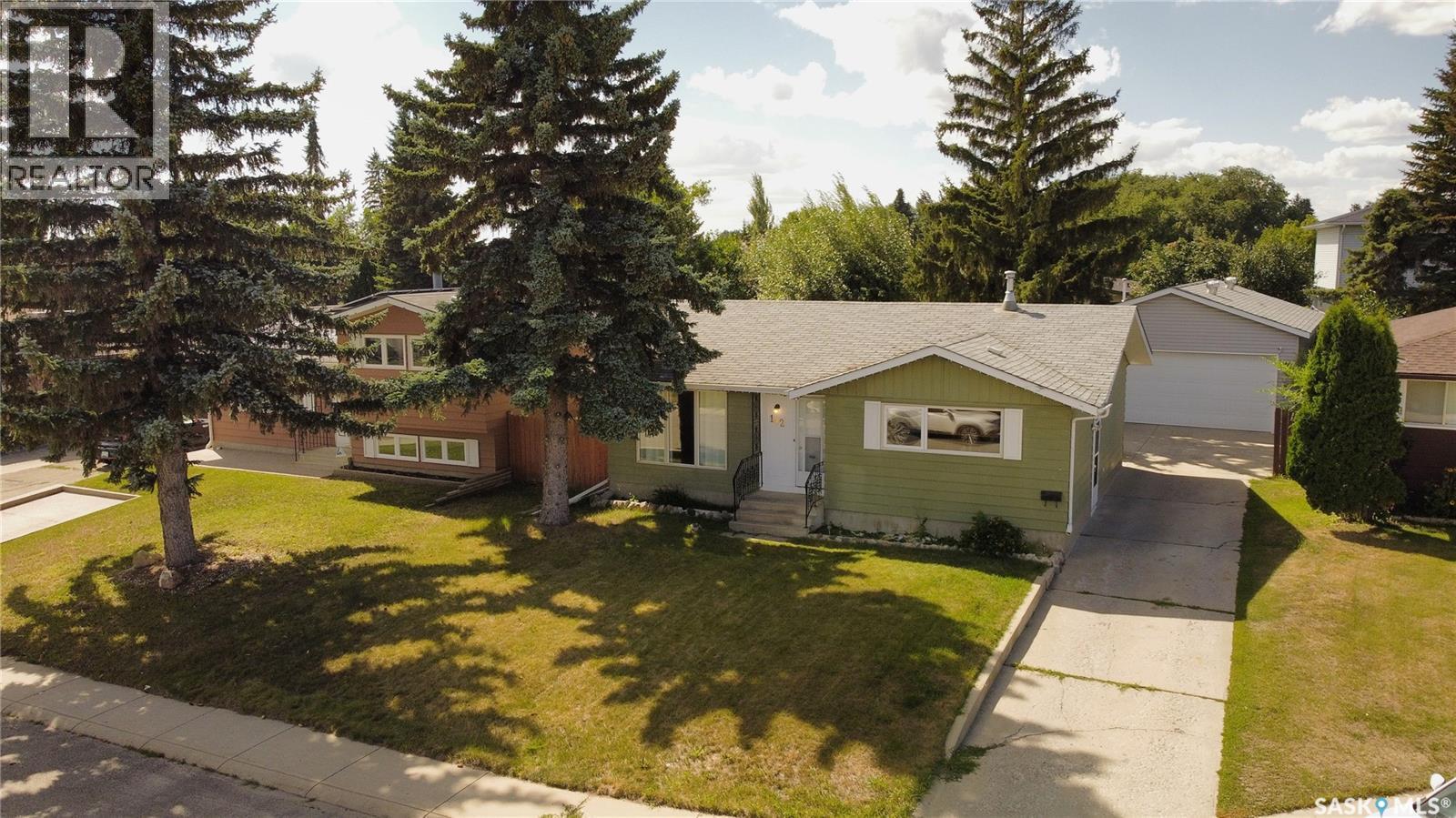 142 Blake Place, Saskatoon, SK - Outdoor