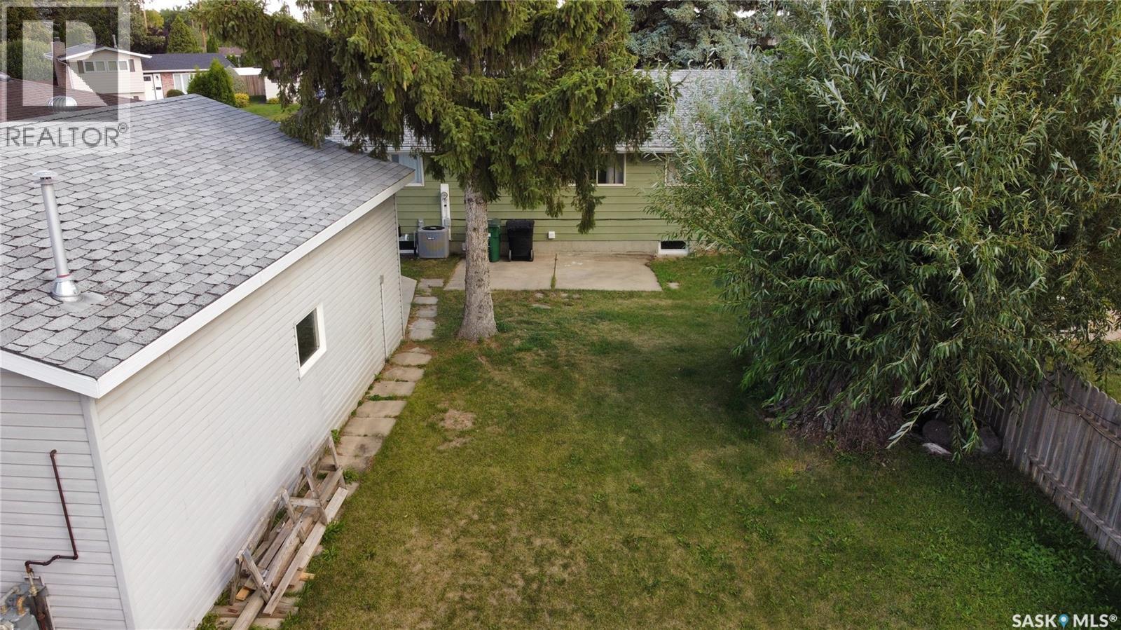 142 Blake Place, Saskatoon, SK - Outdoor
