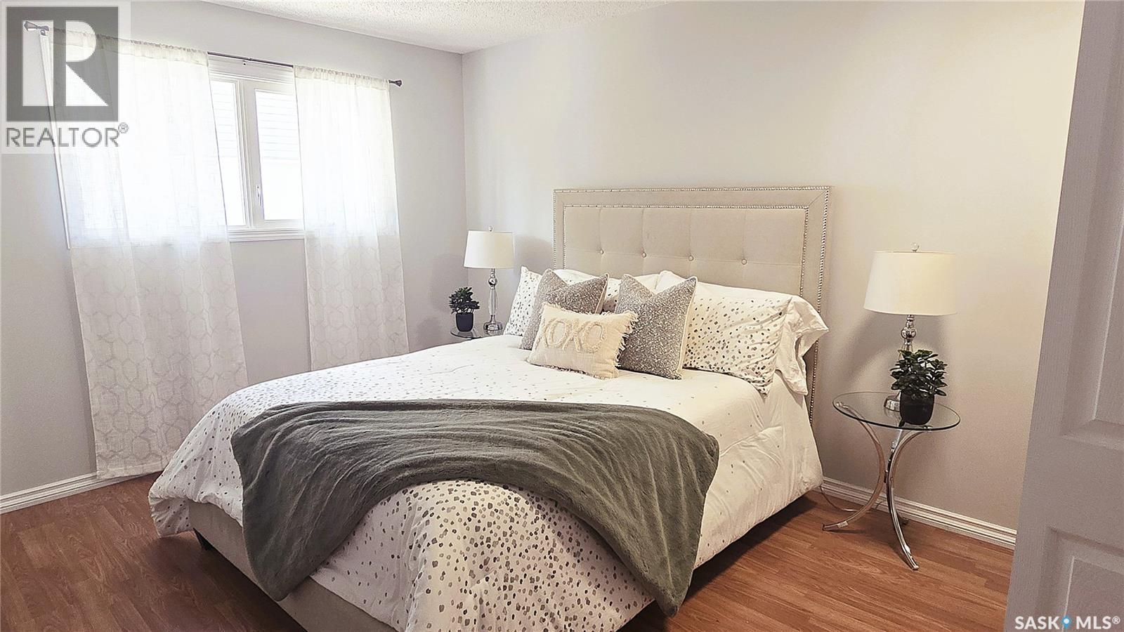 142 Blake Place, Saskatoon, SK - Indoor Photo Showing Bedroom