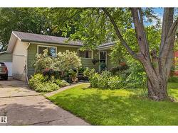 15 LINWOOD CR St. Albert, AB T8N 1P6