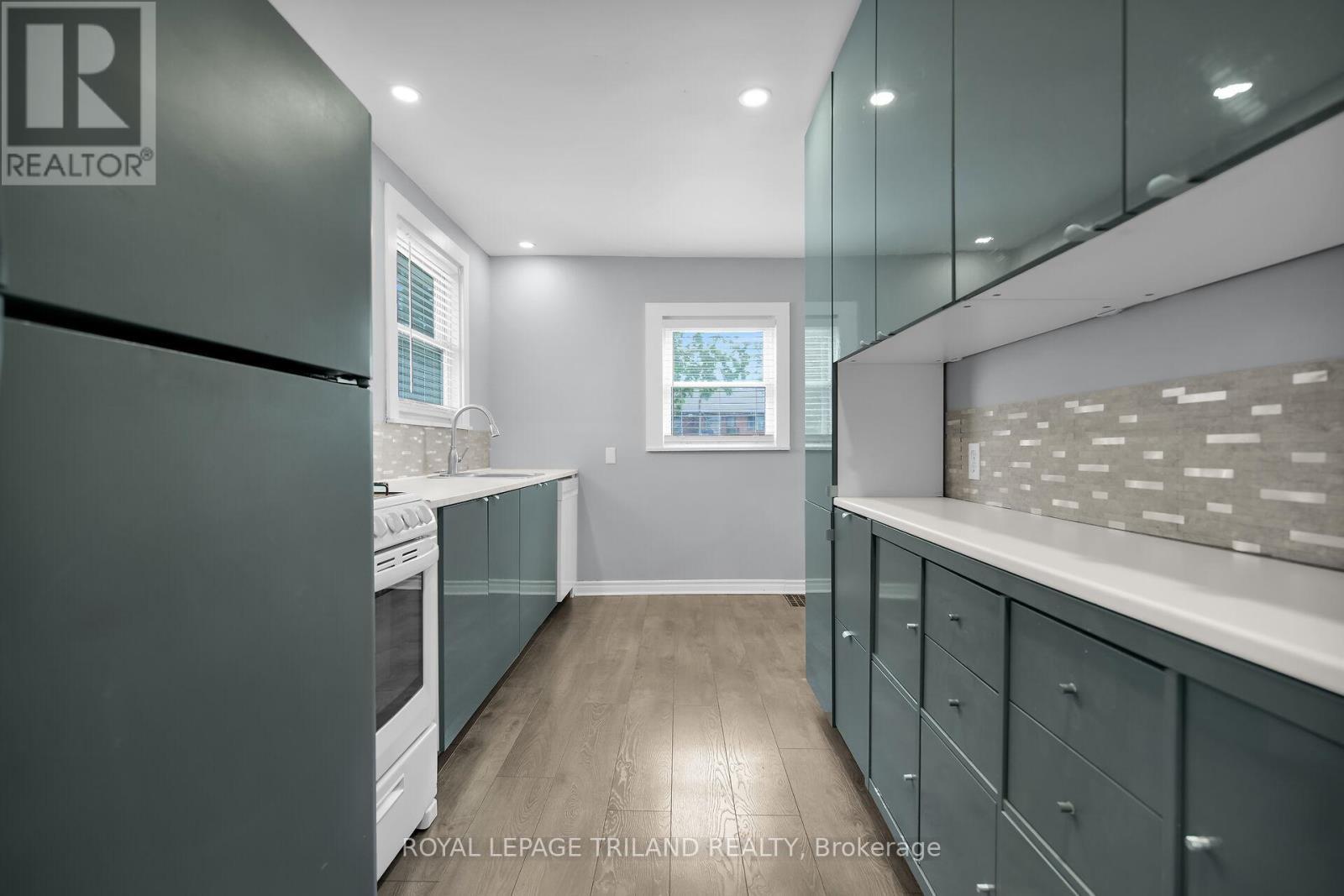 1 - 122 Centre Street, St. Thomas, ON - Indoor Photo Showing Other Room