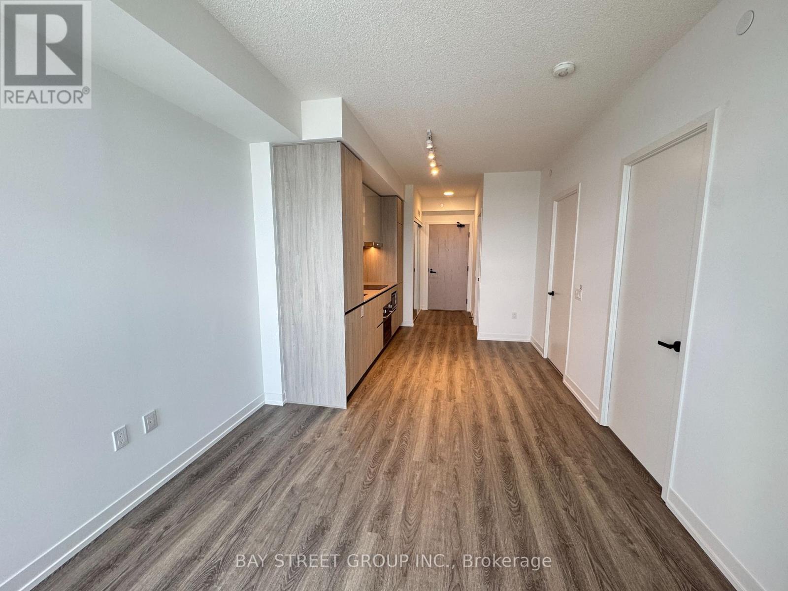 5510 - 8 Interchange Way, Vaughan, ON - Indoor Photo Showing Other Room