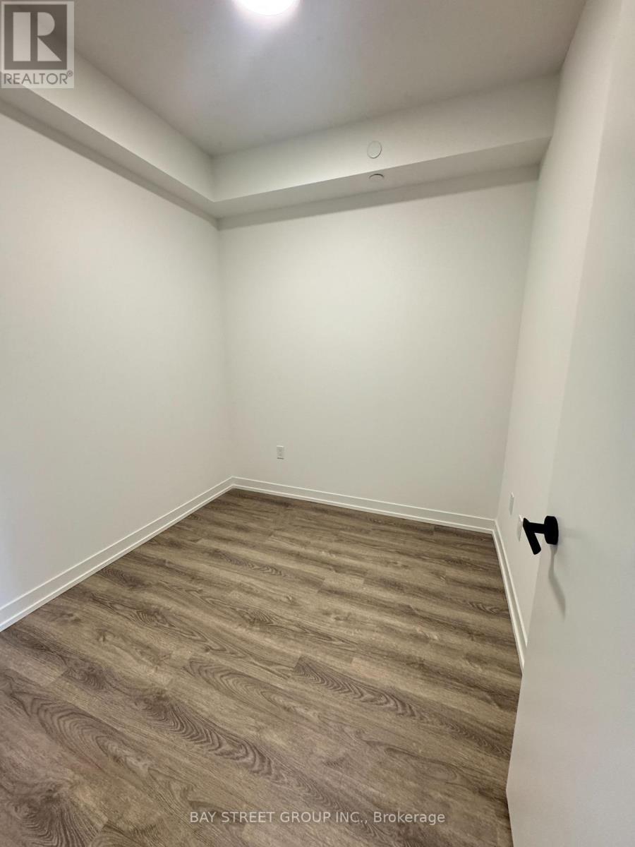 5510 - 8 Interchange Way, Vaughan, ON - Indoor Photo Showing Other Room