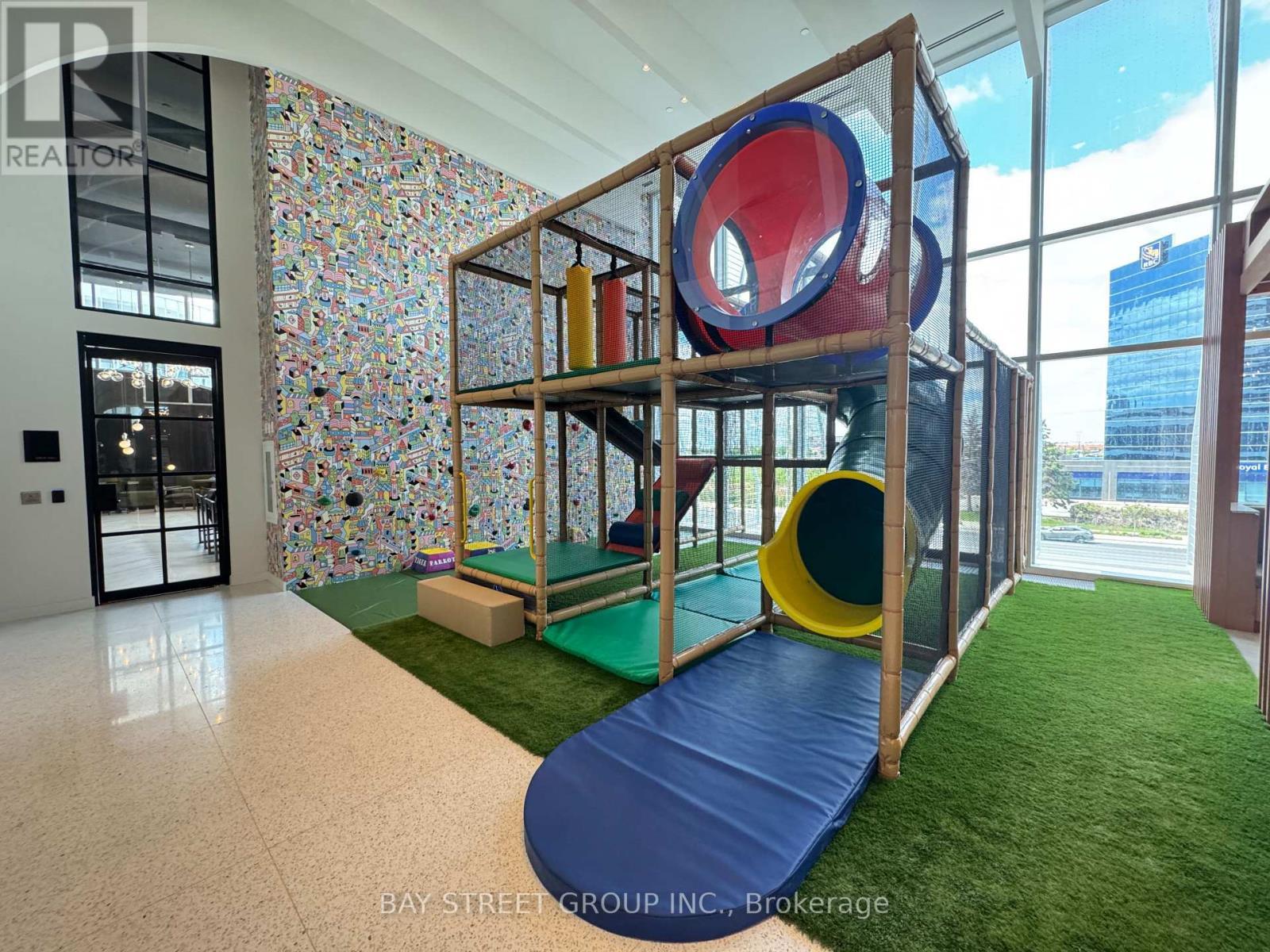 5510 - 8 Interchange Way, Vaughan, ON - Indoor Photo Showing Other Room