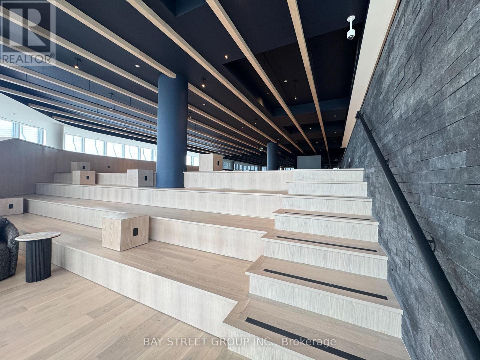 5510 - 8 Interchange Way, Vaughan, ON - Photo Showing Other Room