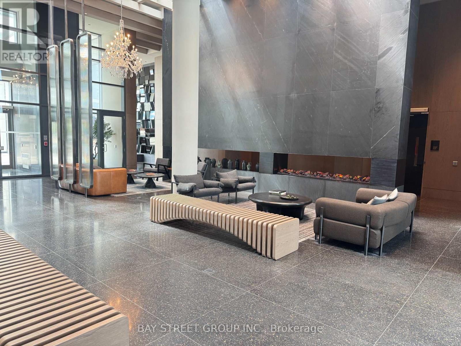 5510 - 8 Interchange Way, Vaughan, ON - Indoor Photo Showing Other Room