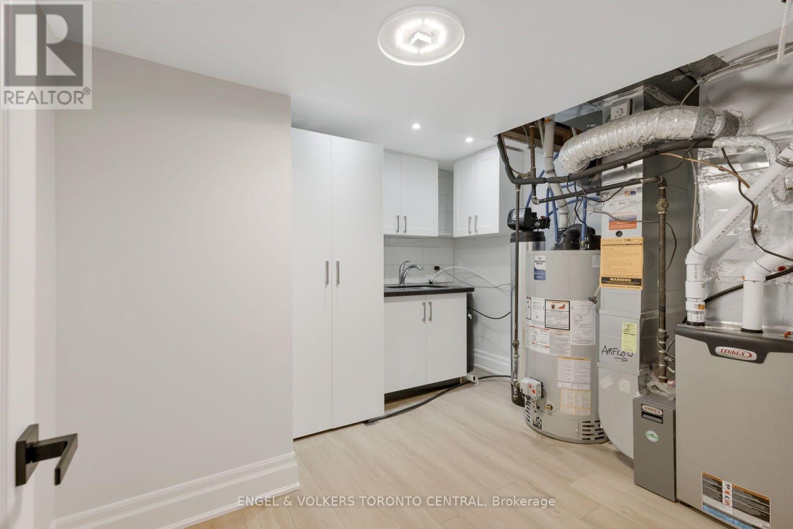769 Annamore Road, Mississauga, ON - Indoor Photo Showing Basement