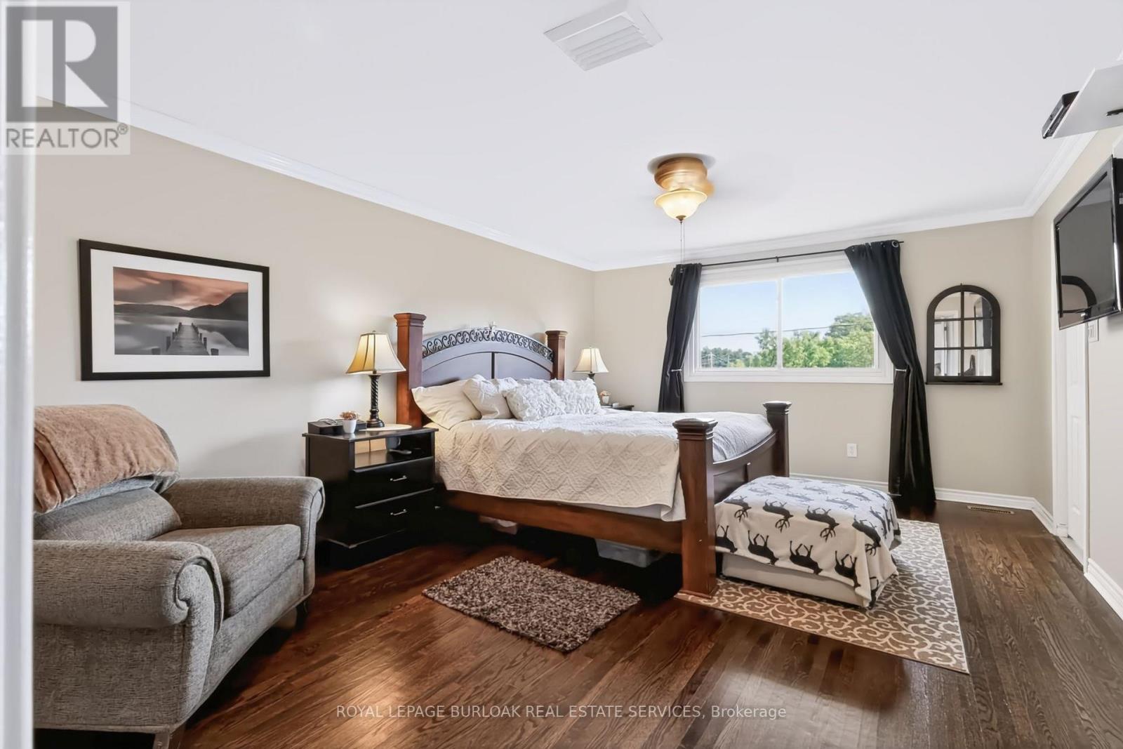 4248 Dunvegan Road, Burlington, ON - Indoor Photo Showing Bedroom