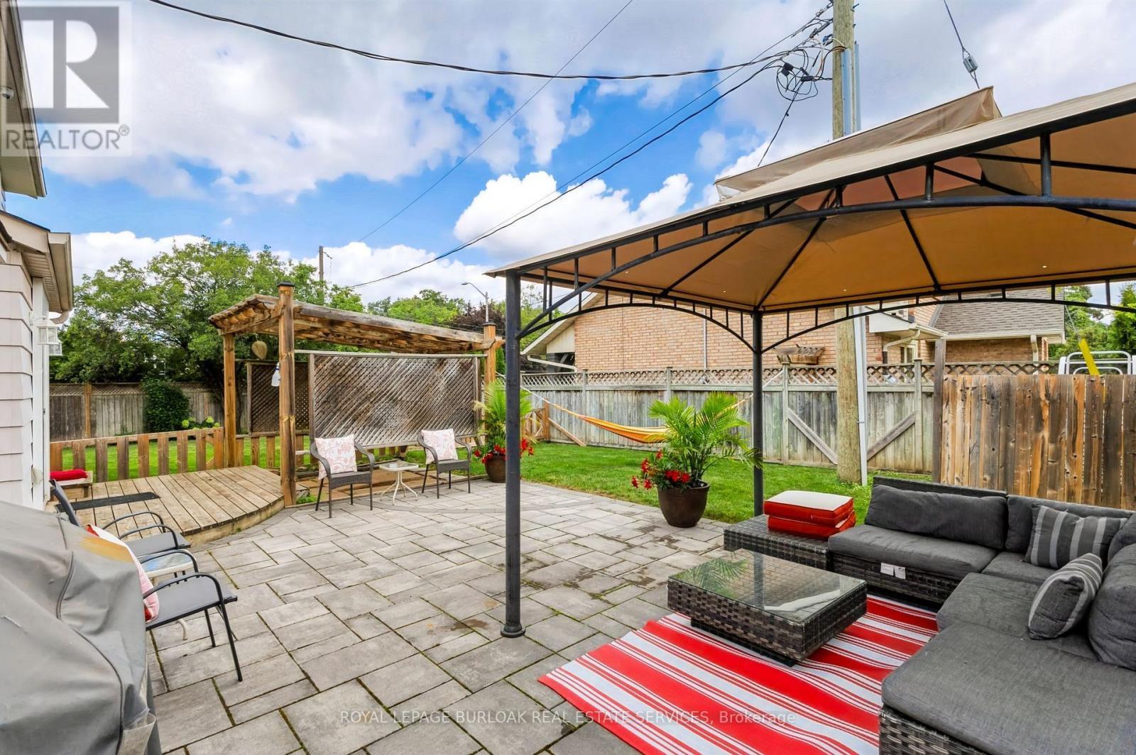 4248 Dunvegan Road, Burlington, ON - Outdoor