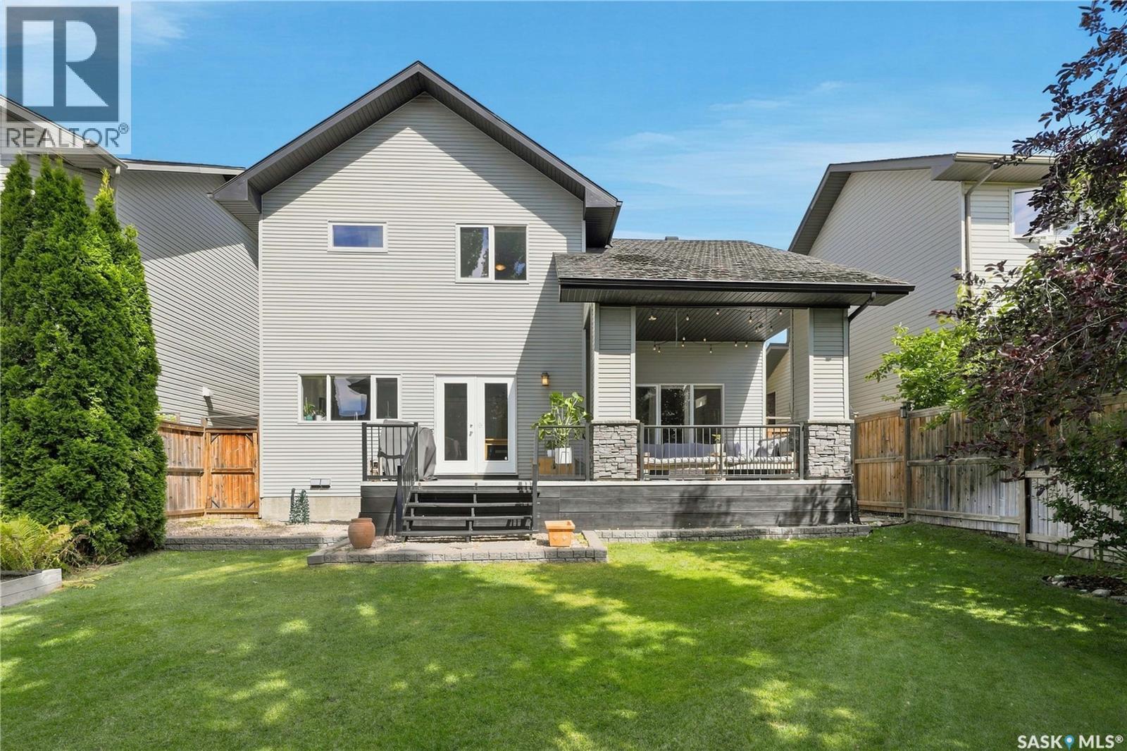 554 Lynd Place, Saskatoon, SK - Outdoor With Deck Patio Veranda