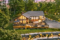 215 FRANCIS STREET Kawartha Lakes (Fenelon Falls), ON K0M 1N0