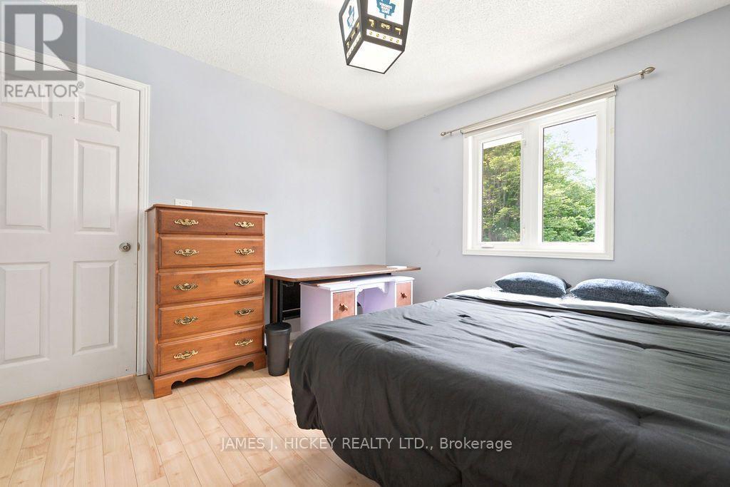 4 Banting Drive, Deep River, ON - Indoor Photo Showing Bedroom