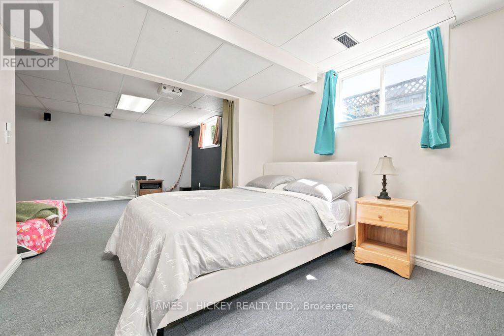 4 Banting Drive, Deep River, ON - Indoor Photo Showing Bedroom